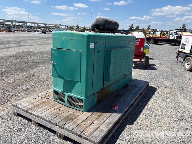 Onan 75 ENTL33346B Generator Set Dieselgeneratorer