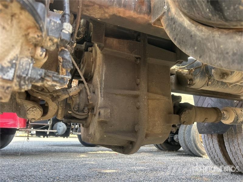 Oshkosh F-2346 Concrete trucks