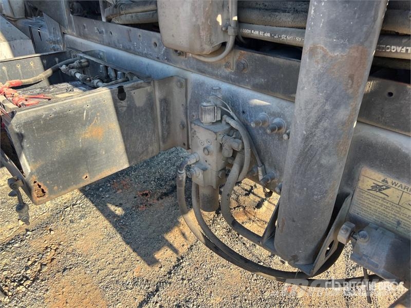 Oshkosh S Series Mixer Truck Avtomešalci za beton