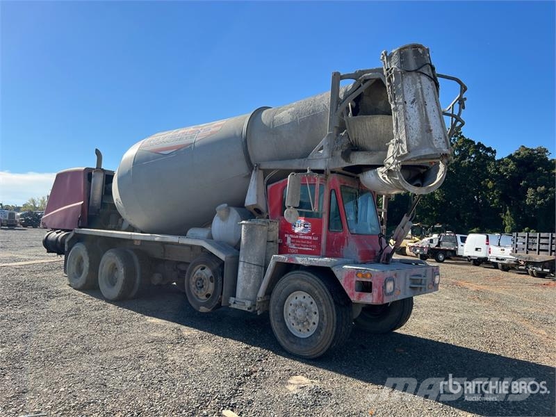 Oshkosh S Series Mixer Truck Avtomešalci za beton