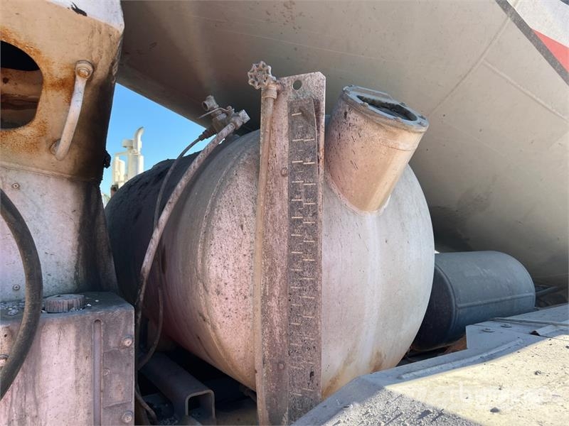 Oshkosh S Series Mixer Truck Avtomešalci za beton