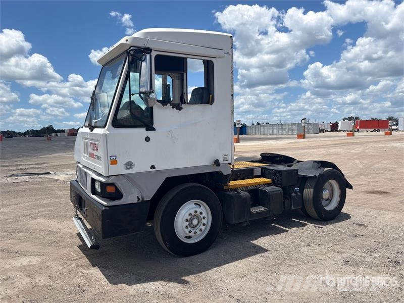 Ottawa 4x2 Spotter Truck Terminal tractors