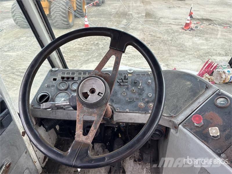 Ottawa 4x2 Spotter Truck (Inoperable) Terminaalitraktorit