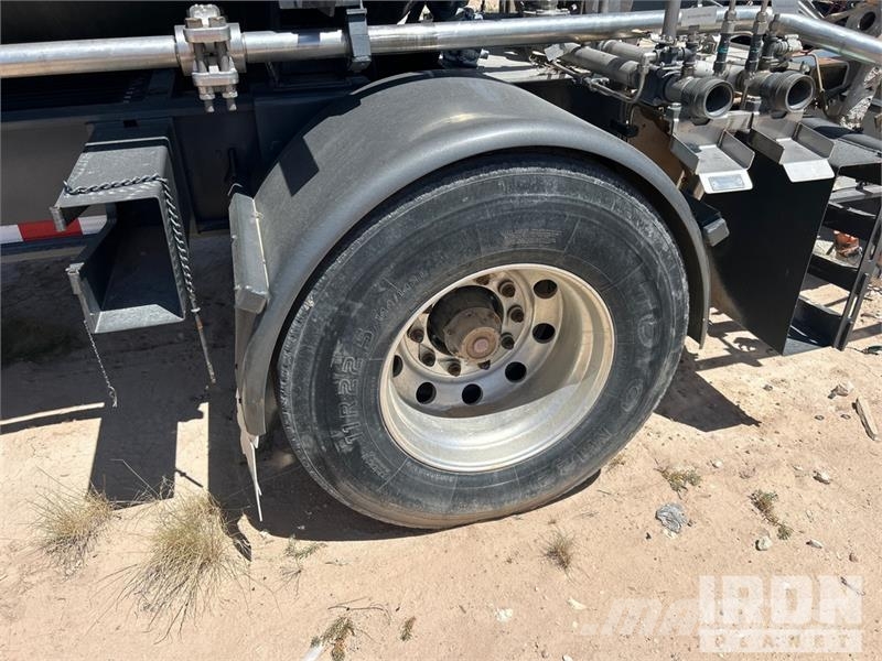  Overbilt Trailer Company Nitrogen Pump Trailer Oprema za preradu