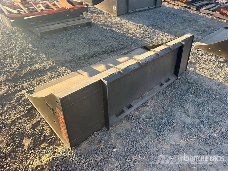 PABREAK GB150 72 in Skid Steer Bucket (Unused) Žlice