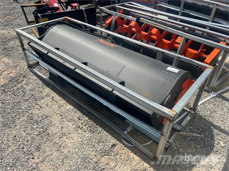 PABREAK RTB245 72 in Skid Steer Tiller (Unused) Randaalid/mullafreesid
