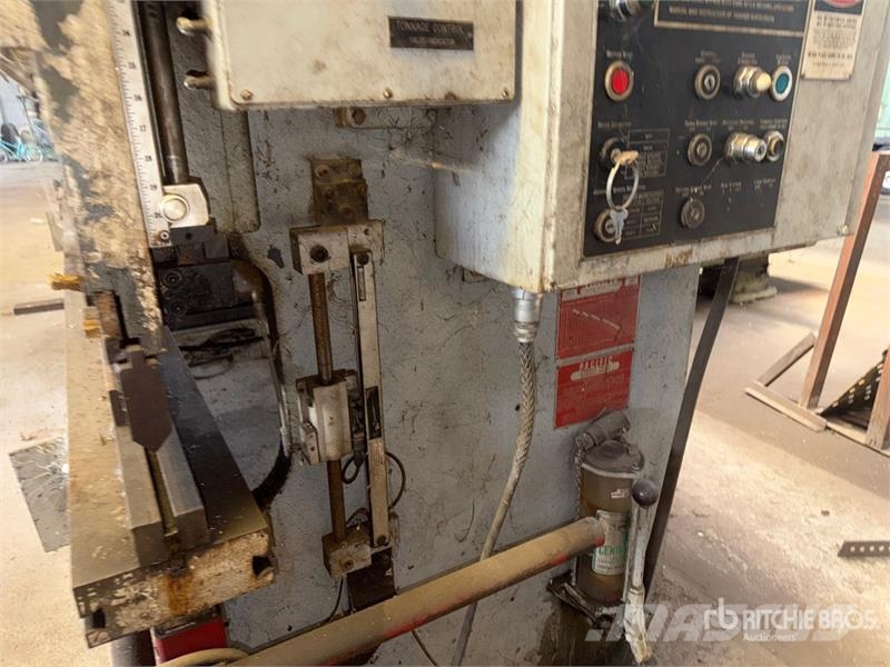 Pacific J110-12 110 Ton Press Brake Gradbeništvo - drugo