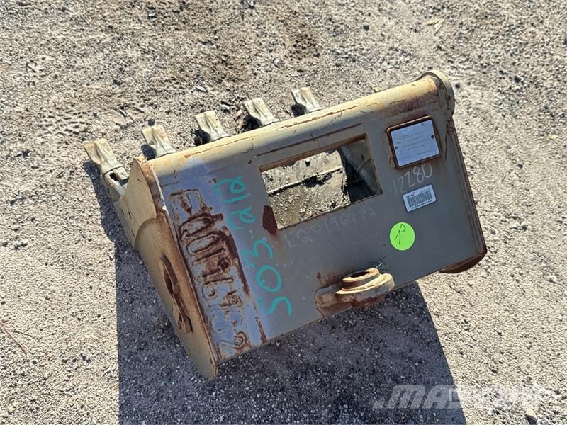 PALADIN EC25BKT24 24 in Digging Excavator Bucket Baldes