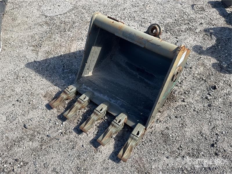 PALADIN EC25BKT24 24 in Digging Excavator Bucket Baldes