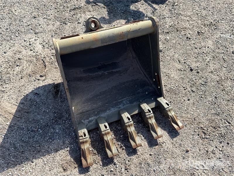 PALADIN EC25BKT24 24 in Digging Excavator Bucket Baldes