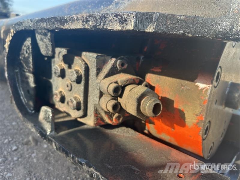 PALADIN SFB350 Hydraulic Breaker Kladiva