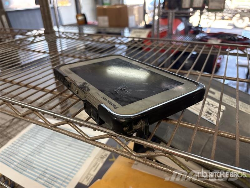  Panasonic M1 Toughpad Tablet Computers - Fits مكونات أخرى