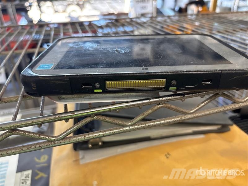  Panasonic M1 Toughpad  Tablet Computers مكونات أخرى