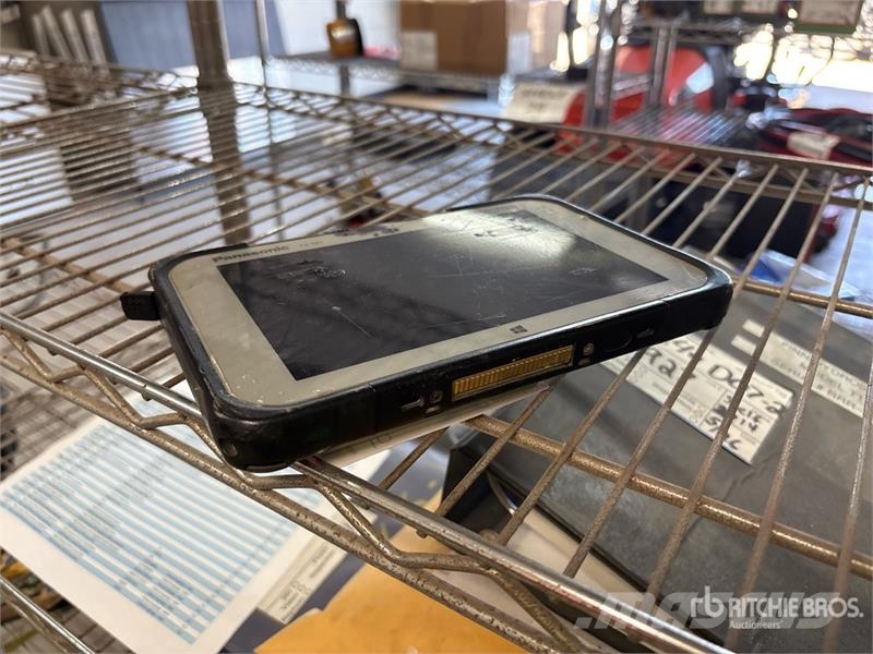  Panasonic M1 Toughpad Tablet Computers - Fits مكونات أخرى