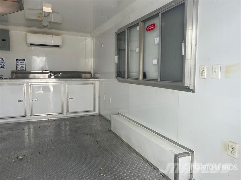  Panther Cargo 8.5X16TA 16 ft T/A Food Concession T مقطورات أخرى
