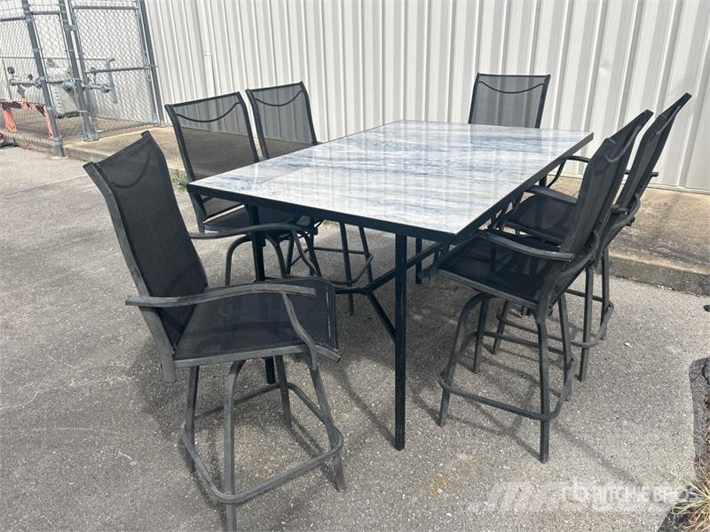  Patio Table and Chairs مكونات أخرى