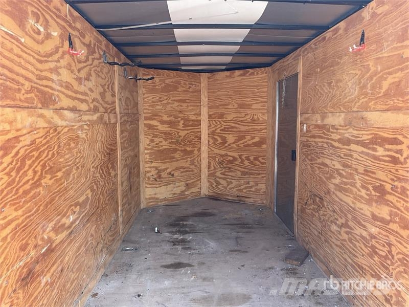 Patriot 14 ft S/A Enclosed Trailer Carrocería de caja