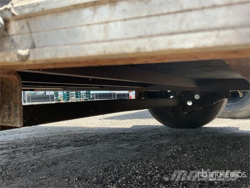Patriot 14 ft S/A Enclosed Trailer Carrocería de caja