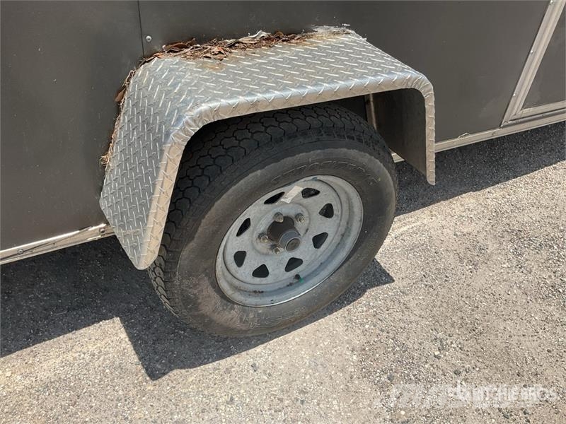 Patriot 14 ft S/A Enclosed Trailer Carrocería de caja
