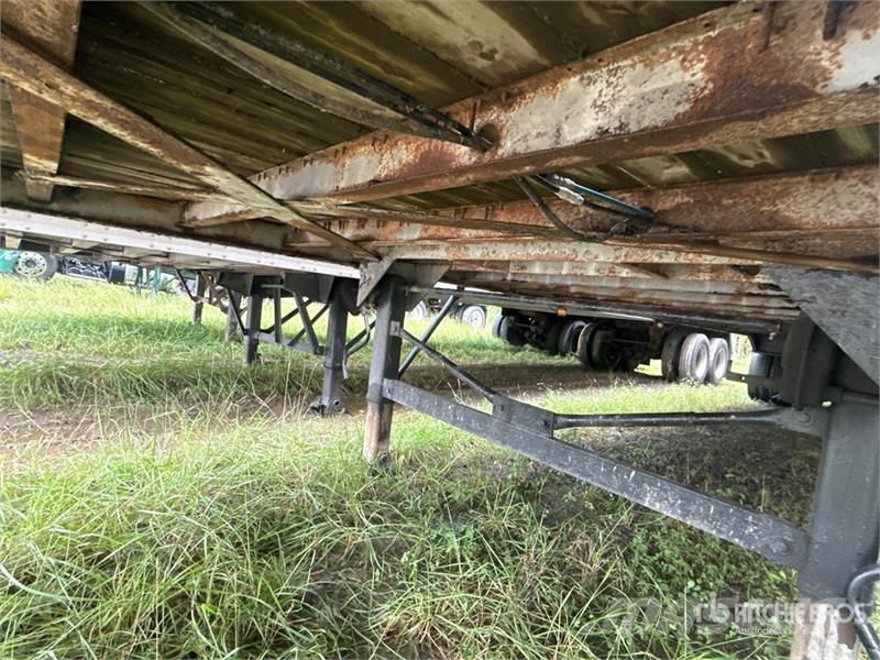 Peerless CTS-45 45 ft x 96 in T/A Open-Top Chip Trailer Rimorchi per segatura e cippato
