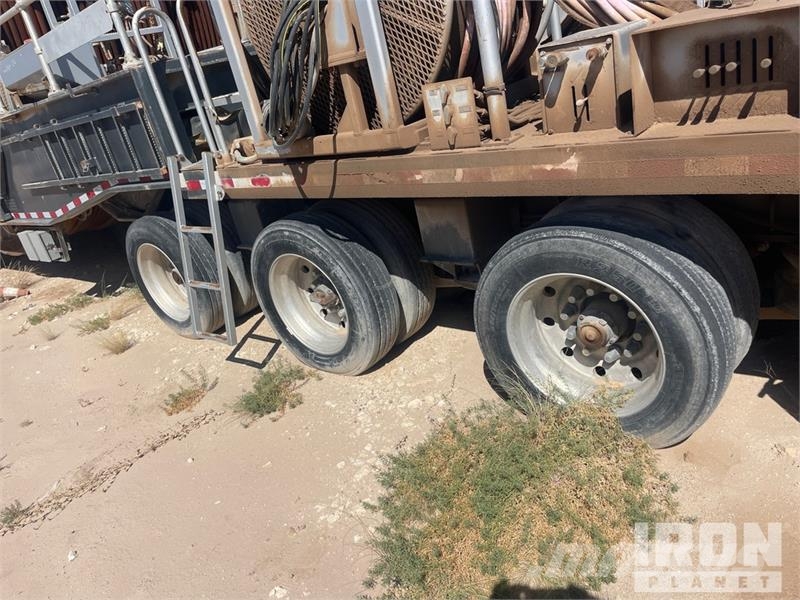 Peerless Limited Coil Tubing Reel Trailer Procesapparatuur en machines