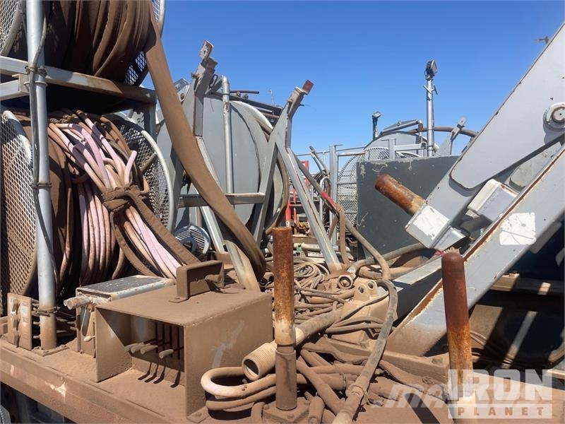 Peerless Limited Coil Tubing Reel Trailer Procesapparatuur en machines