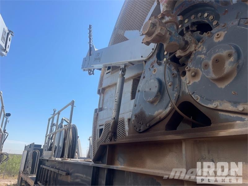 Peerless Limited Coil Tubing Reel Trailer Procesapparatuur en machines