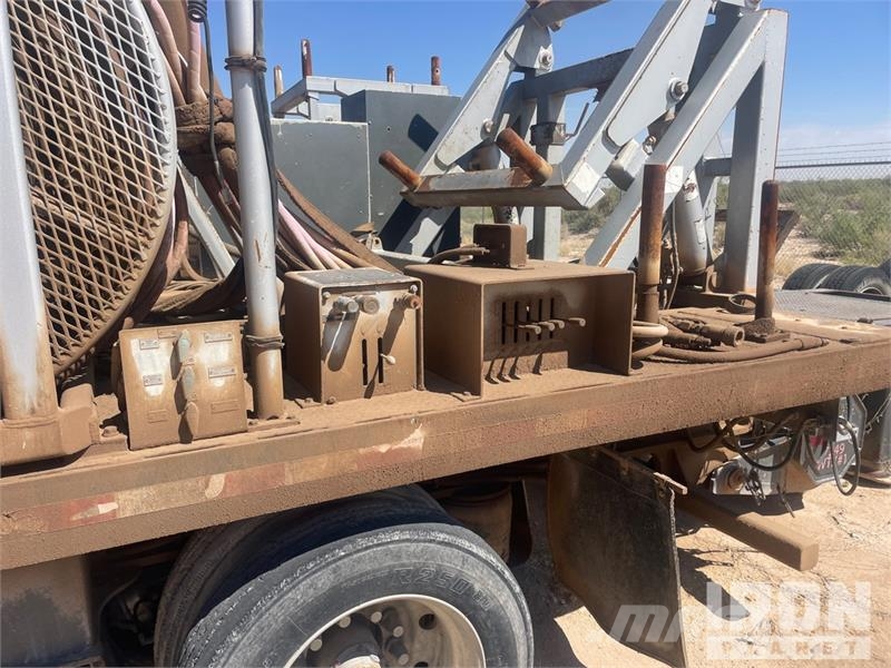 Peerless Limited Coil Tubing Reel Trailer Procesapparatuur en machines