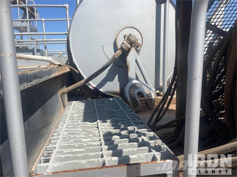 Peerless Limited Coil Tubing Reel Trailer Procesapparatuur en machines