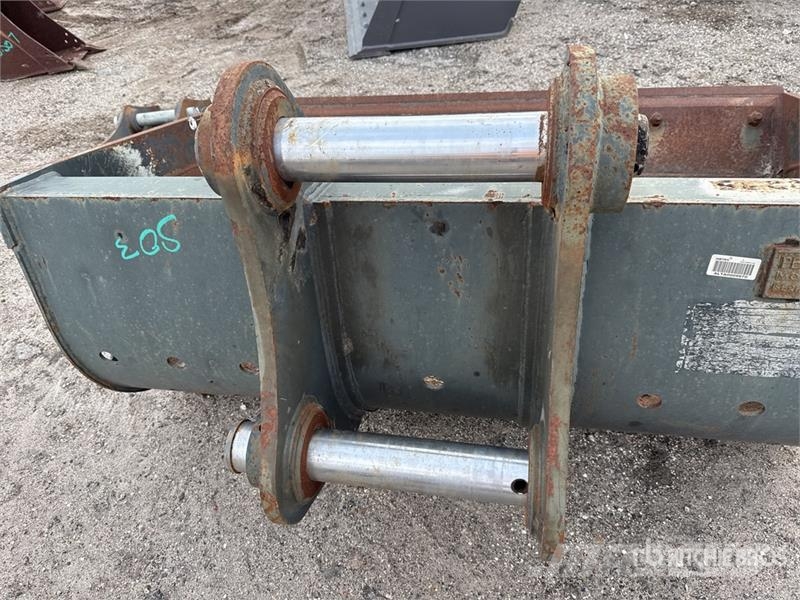 Pemberton EC210BKT60 60 in Cleanup Excavator Bucket Kausi
