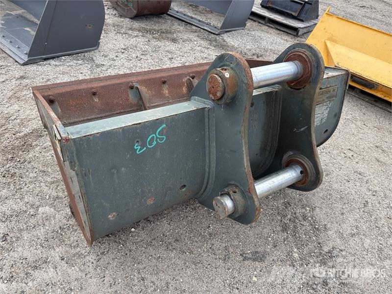 Pemberton EC210BKT60 60 in Cleanup Excavator Bucket Kausi