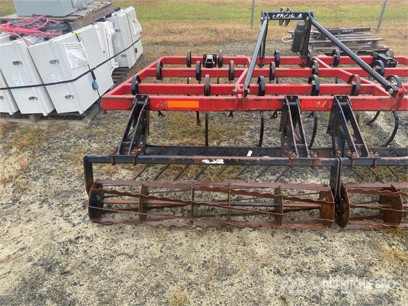  Perfecta 10 10 ft 3-Point Cultivator Cultivadoras