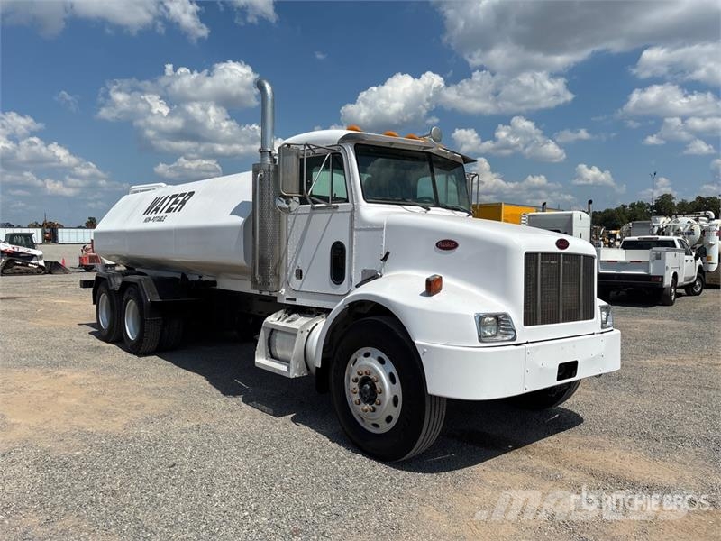 Peterbilt 330 Kamioni za vodu