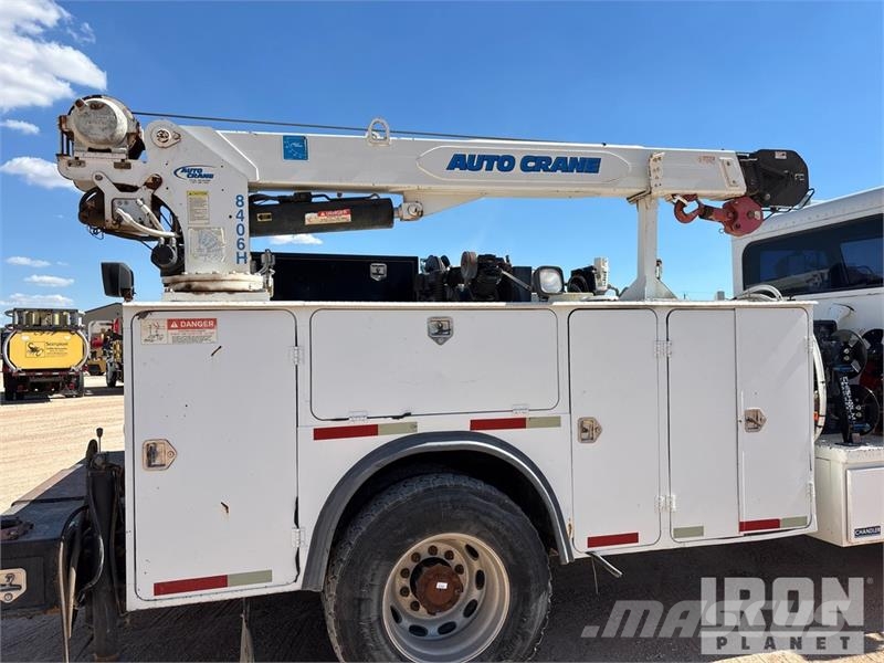 Peterbilt 330 4x2 Service Truck 시립/다목적 차량