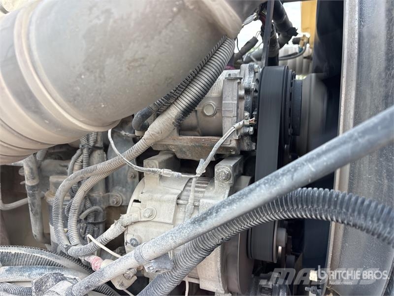 Peterbilt 335 Tanker trucks