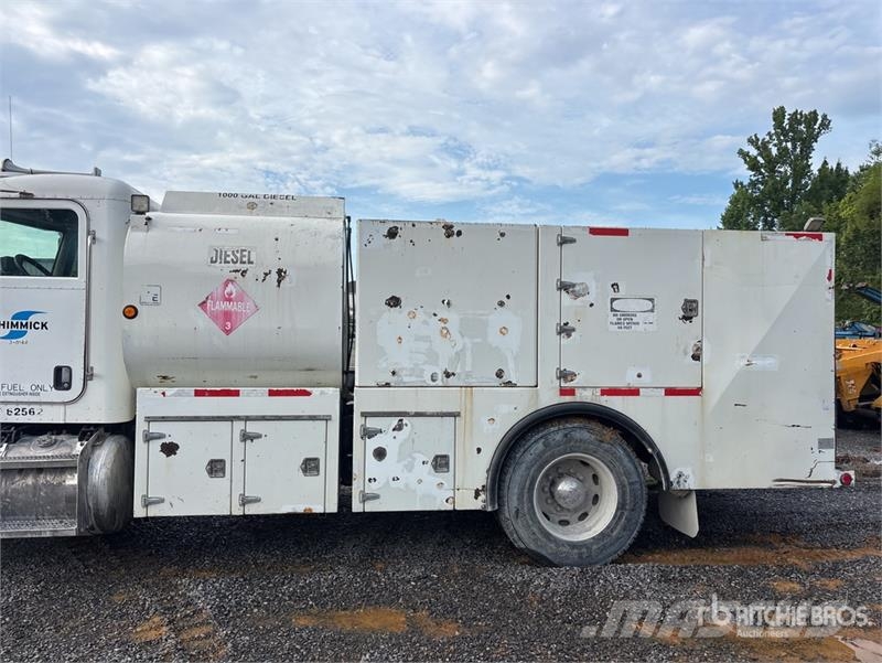 Peterbilt 335 Tanker trucks