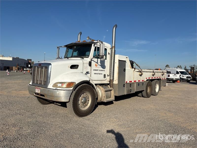 Peterbilt 335 Other trucks