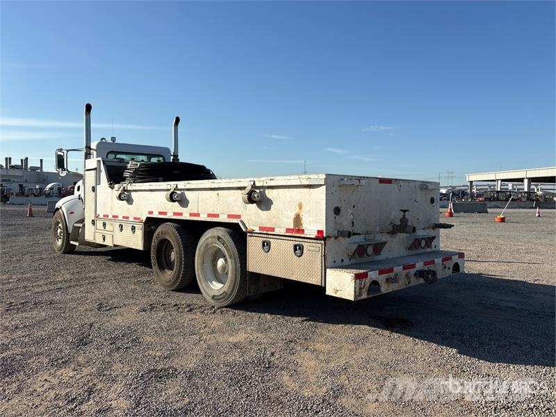 Peterbilt 335 Other trucks