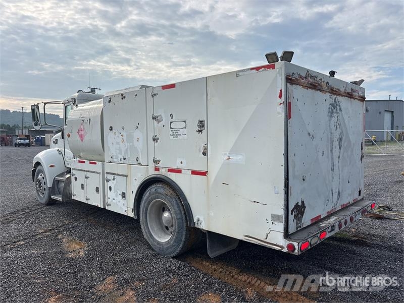 Peterbilt 335 Tanker trucks