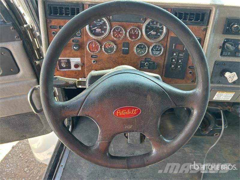 Peterbilt 335 Tipper trucks