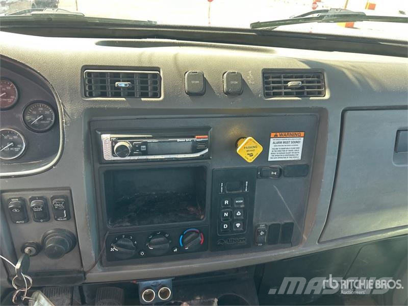 Peterbilt 337 Kabine i unutrašnjost