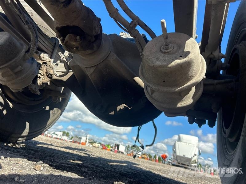Peterbilt 337 Kabine i unutrašnjost