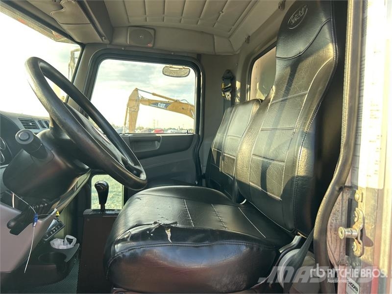 Peterbilt 337 Tovornjaki hladilniki