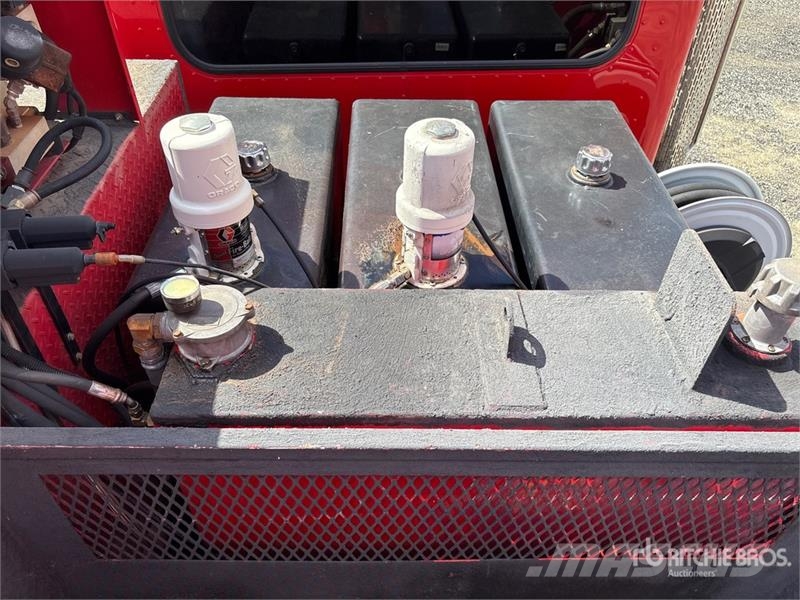 Peterbilt 337 مركبات الأغراض العامة