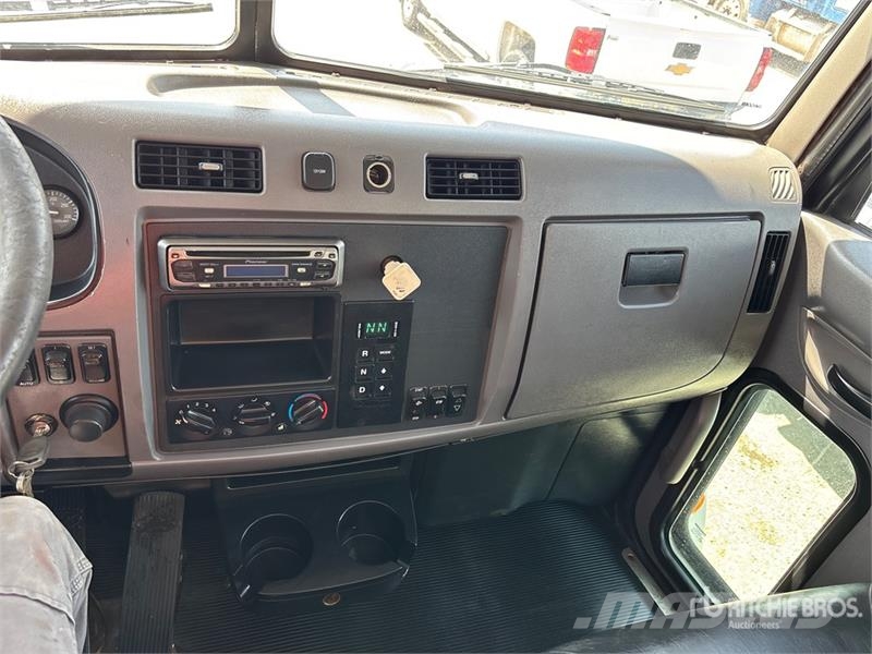 Peterbilt 337 4x2 S/A Dump Truck Kiper kamioni