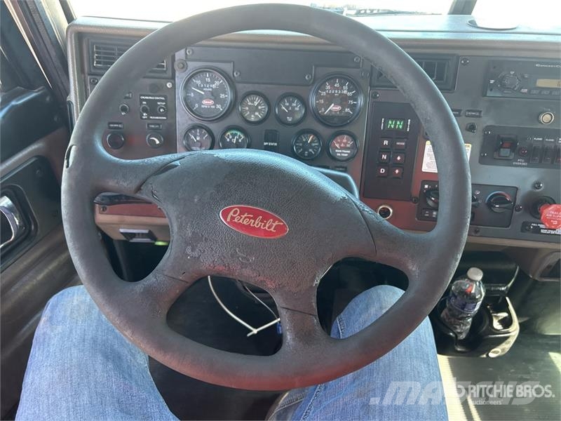 Peterbilt 340 회수 차량