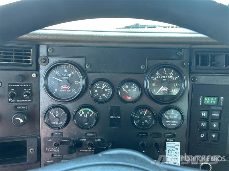 Peterbilt 340 회수 차량
