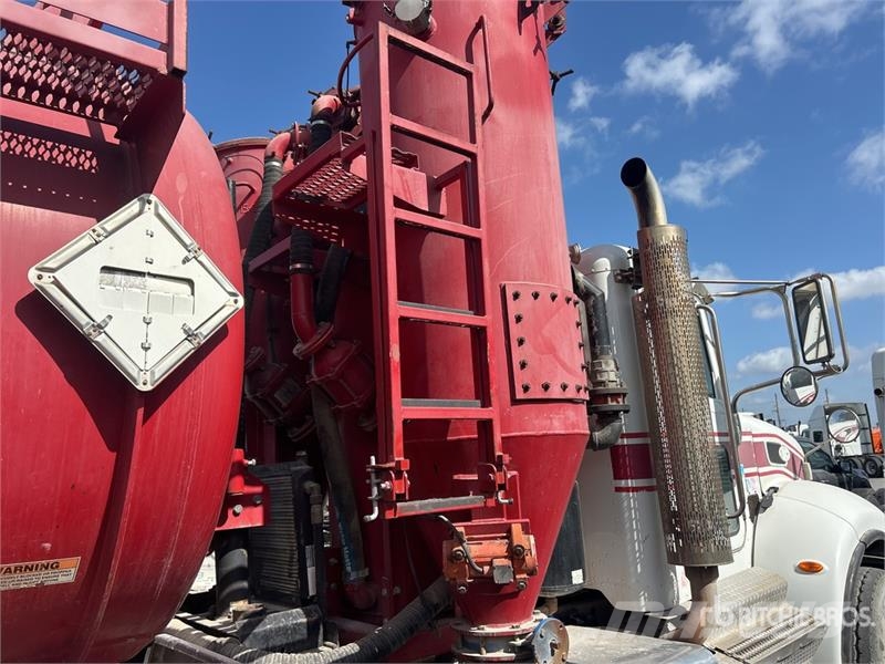 Peterbilt 348 شاحنات مزدوجة / خلخلة