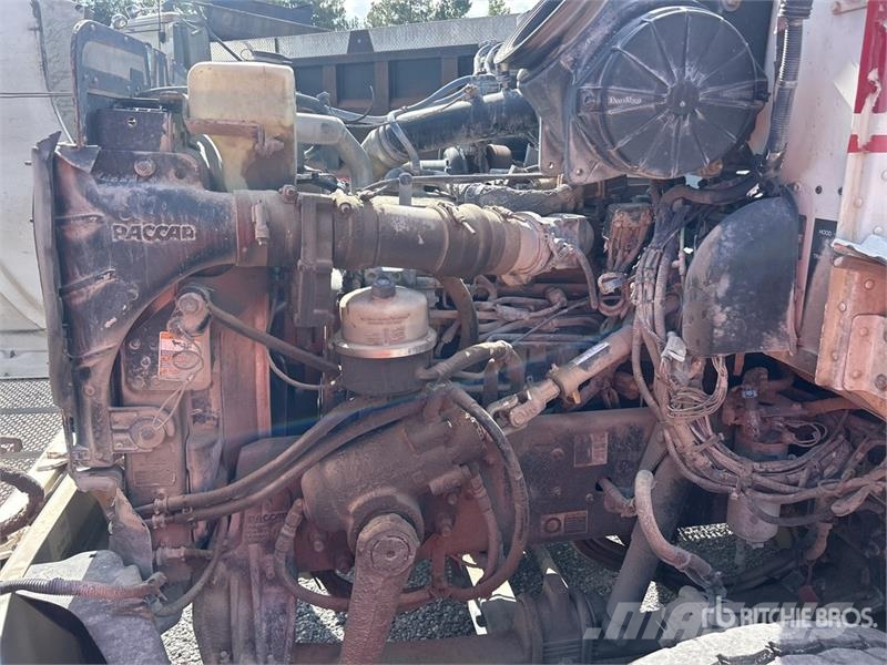 Peterbilt 348 شاحنات مزدوجة / خلخلة