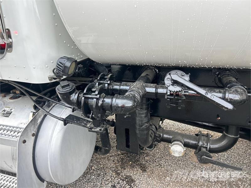 Peterbilt 348 Tankvogne - vand
